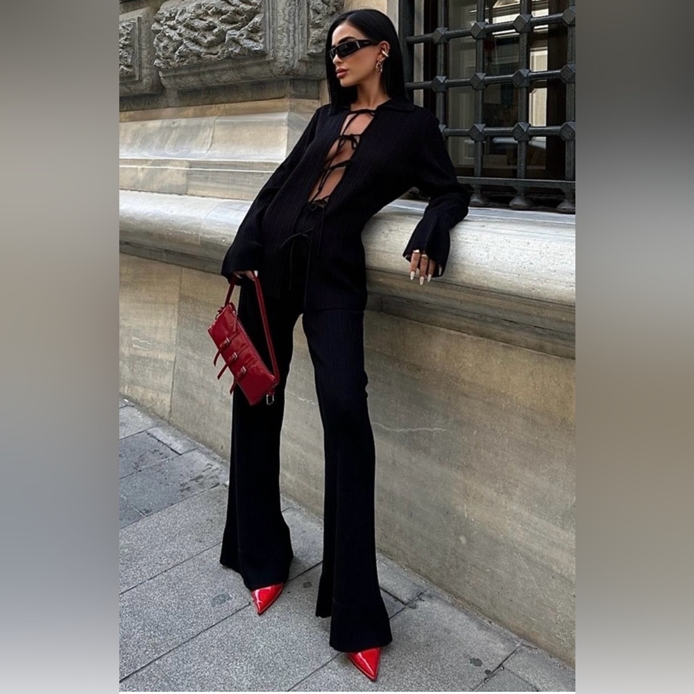 Chic Sweater Set with Elegant Silhouette